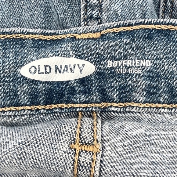 Old Navy Boyfriend Mid Rise Distressed Jeans Size 10 Women’s - Picture 2 of 5